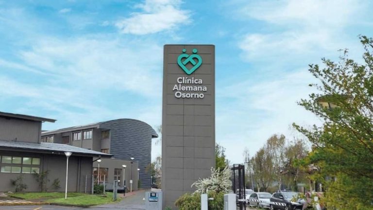 Hospital Puerto Montt y Clínica Alemana de Osorno, entre los centros con mejor reputación en la X Región