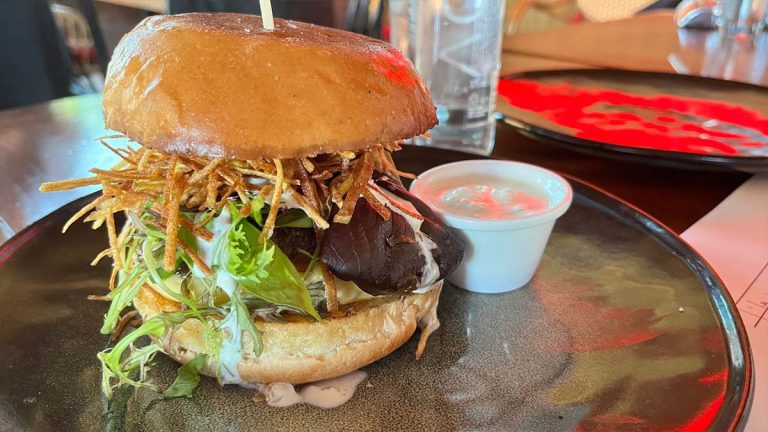 Sándwich en base a cordero se corona como el Mejor de Osorno 2025