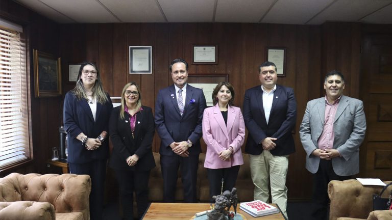 Facultad de Medicina UACh y Sede Puerto Montt proyectan fortalecimiento conjunto de carreras del área de la salud