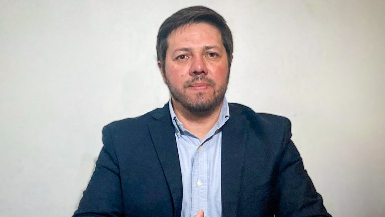 Seremi Gómez anuncia inversión de 1.900 millones para contingencia escolar en la región de Los Lagos