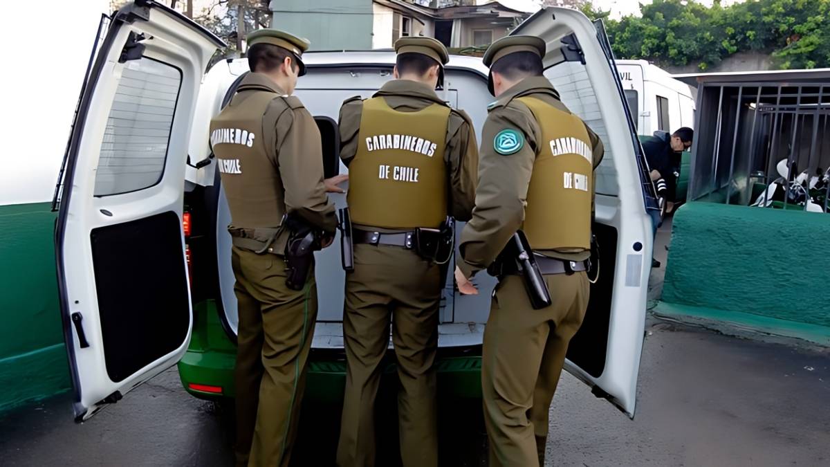Detienen a dos menores por balacera que dejó un herido grave en Mirasol 8 carabineros detenido