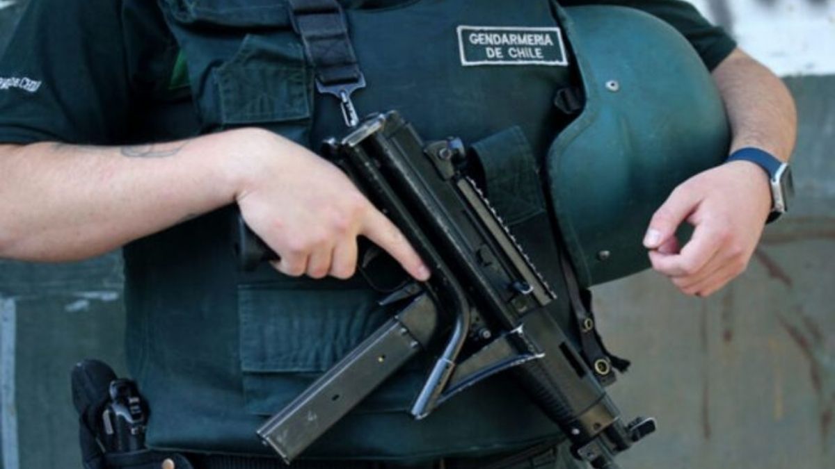 Cinco nuevos gendarmes refuerzan cuatro unidades penales de Los Lagos 5 Cinco nuevos gendarmes refuerzan cuatro unidades penales de Los Lagos