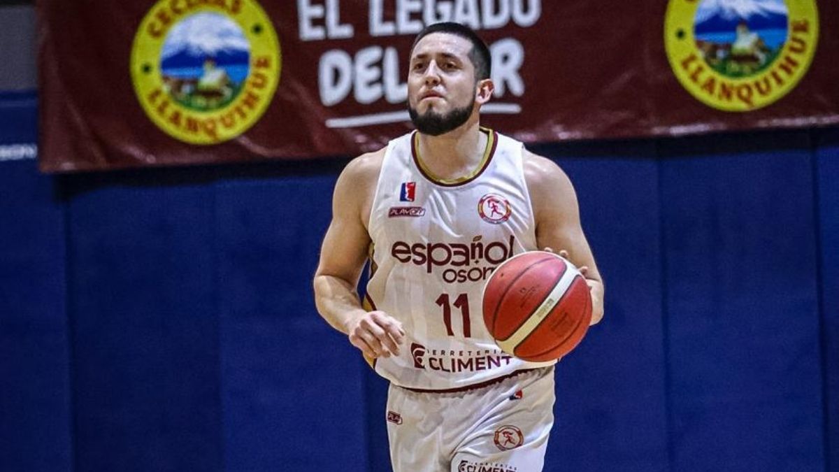 Español fue puro Amor: Ganó 62-61 en Puerto Varas y obliga al quinto partido en Osorno 3 Espanol fue puro Amor