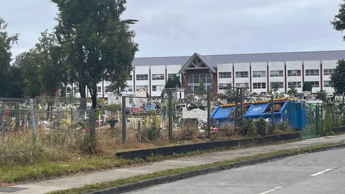 Falta de cementerio municipal alarga por tres días velatorio en Puerto Montt 11 Falta de cementerio municipal alarga por tres dias velatorio en Puerto Montt