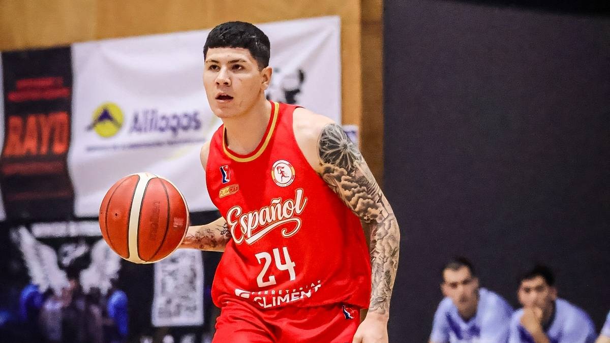 Puerto Varas venció 87-83 a Español de Osorno y lidera 2-1 la final de la Conferencia Sur 54 Puerto Varas vencio 87 83 a Espanol de Osorno y lidera 2 1 la final de la Conferencia Sur