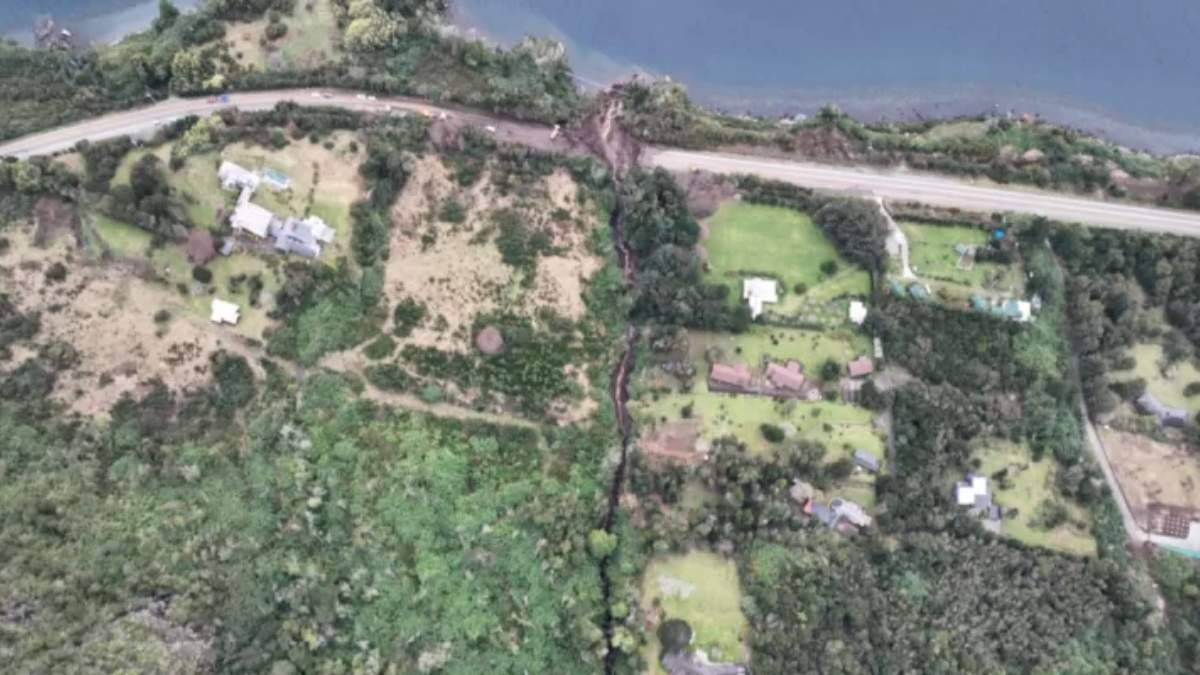 Camino ilegal en cerro Pichijuan desata derrumbe y corta la Ruta 225 3 Camino ilegal en cerro Pichijuan desata derrumbe y corta la Ruta 225