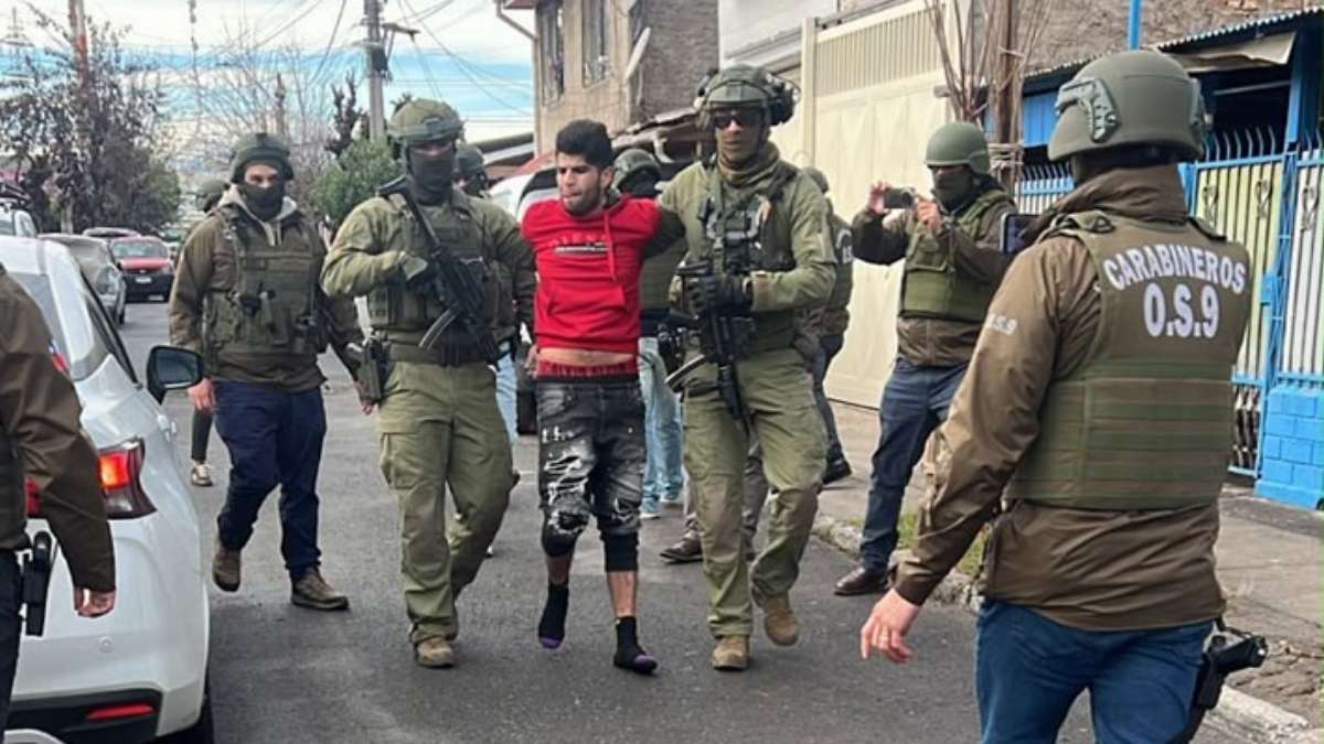 GOPE detiene a “El Panda”, imputado por disparar a carabineros 9 GOPE detiene a El Panda imputado por disparar a carabineros
