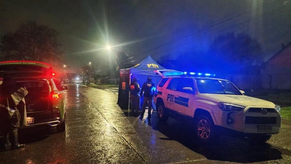 PDI de Osorno investiga homicidio de un hombre de 45 años en Ovejería Bajo 19 PDI de Osorno investiga homicidio de un hombre de 45 anos en Ovejeria Bajo