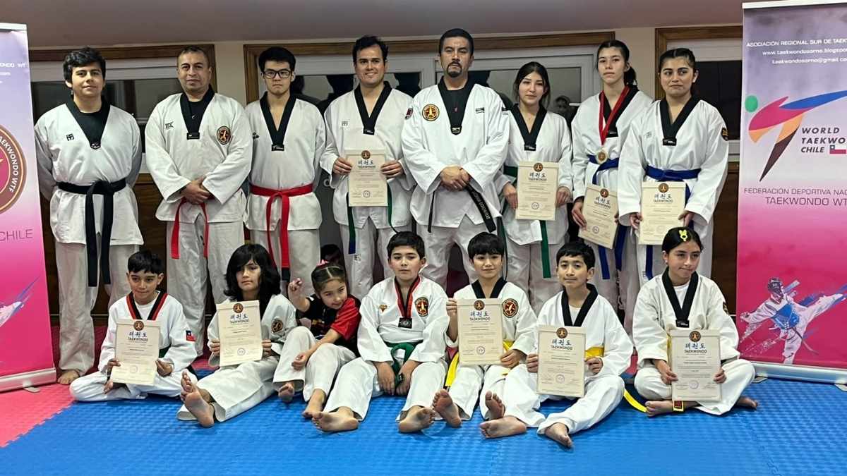 alumnos de San Pablo Osorno y Los Lagos avanzan de cinturon